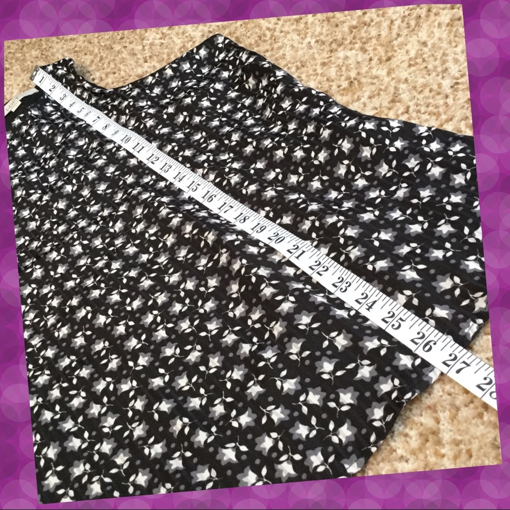 Ruffled Racerback Loft top - Picture 4 of 8